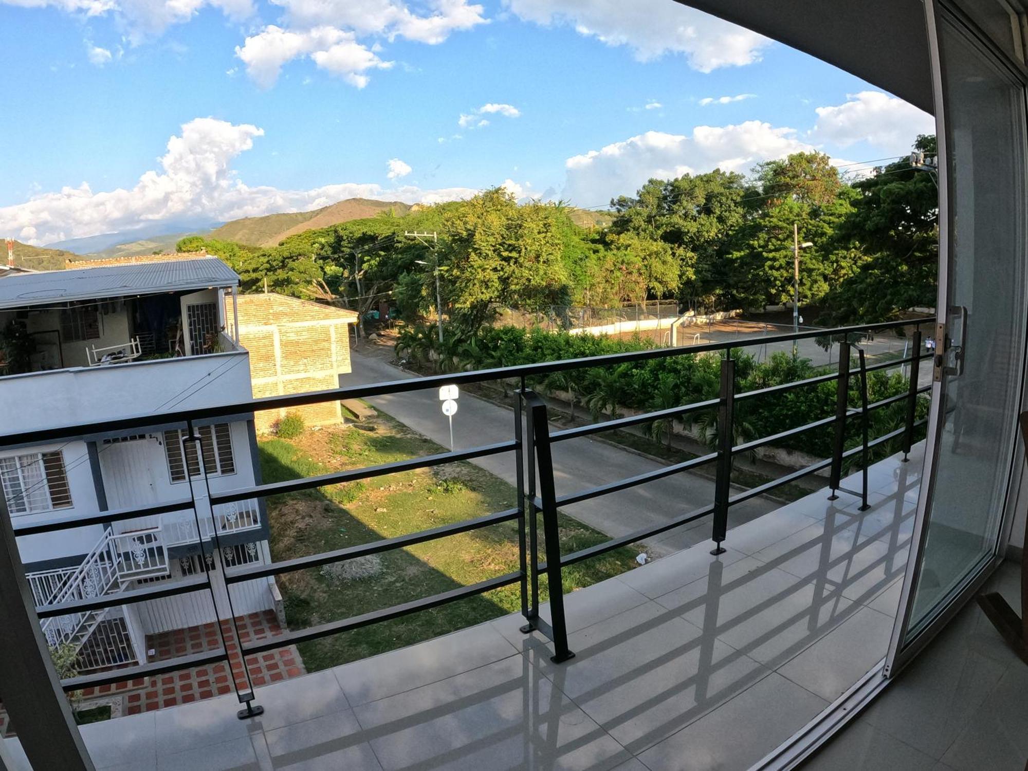 Balcones De La Rivera Apartamento Azulejo 3 ブガ エクステリア 写真